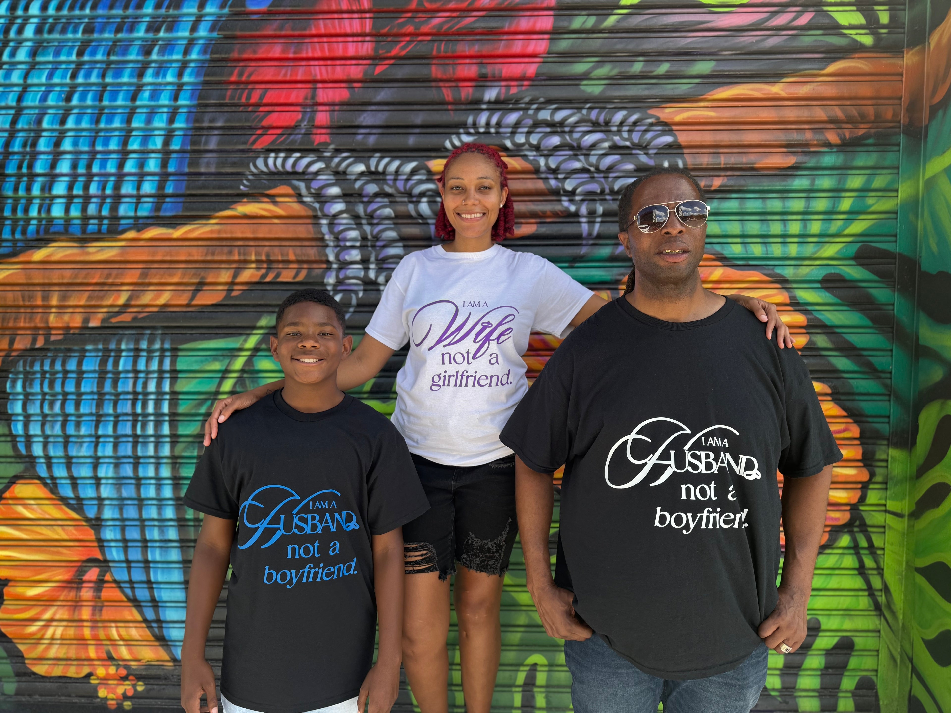 I AM A HUSBAND NOT A BOYFRIEND 	( BLACK SHIRT )